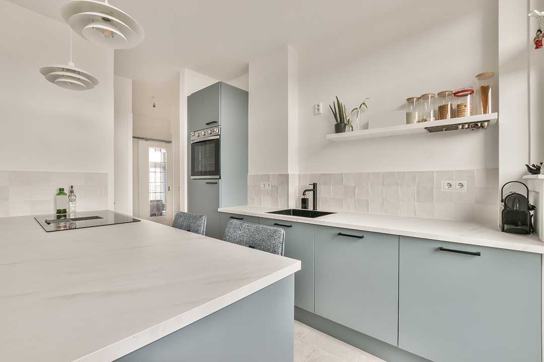 reformas integrales en San Andrés - cocina pequeña moderna